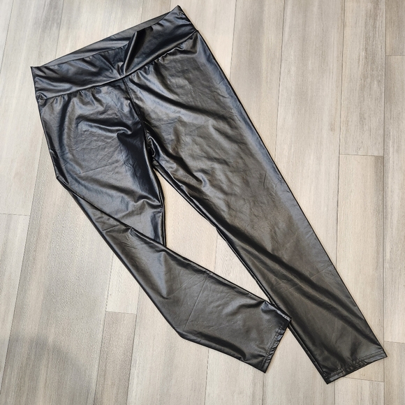 Black leggings 3XL vegan leather bikercore punk rock grunge goth plus size new - Picture 2 of 10